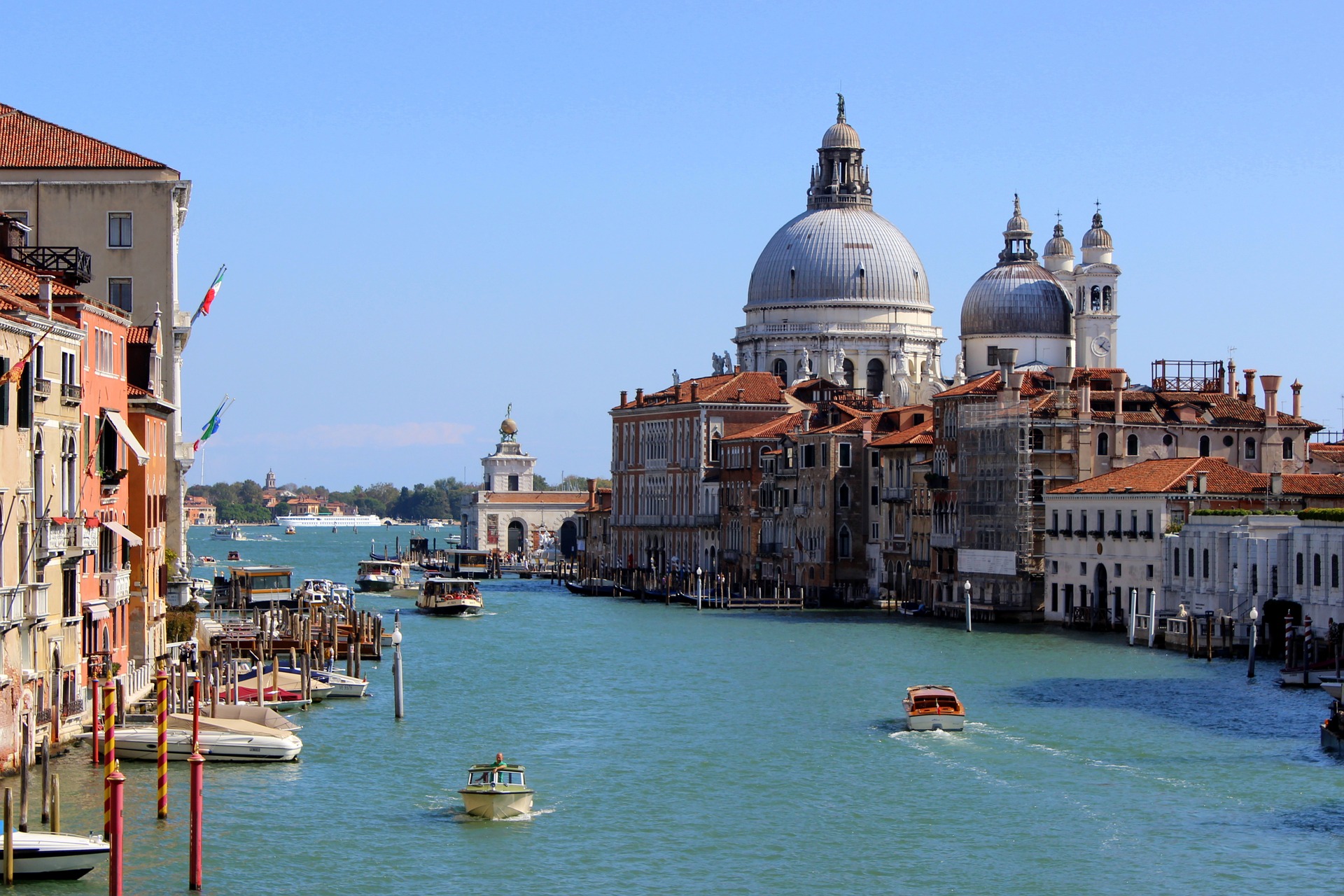 Удивительный город венеция. Венеция Италия. Венеция Гранд канал Сан Марко. Венеция Италия фото. Венеция Италия фото города.