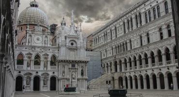 Palazzo Ducale sotto le stelle